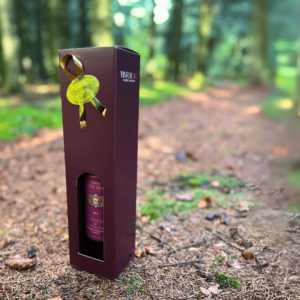 Vingave med luksus rødvin